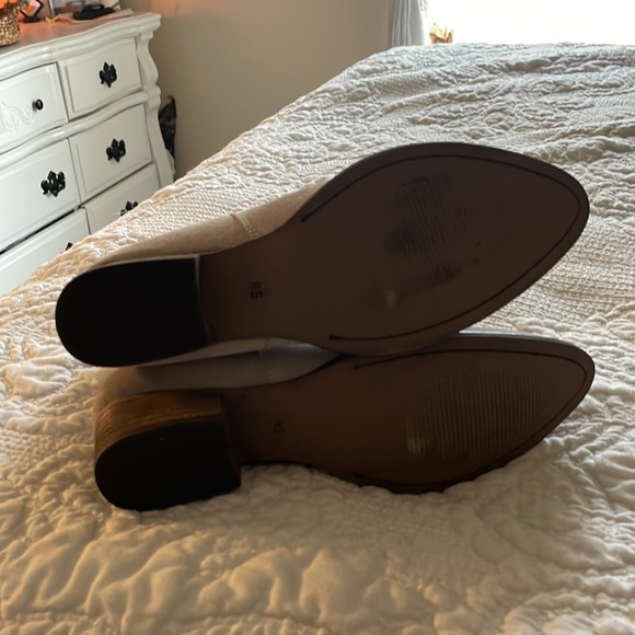 DIBA BOOTIES💗 - Picture 2 of 4